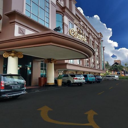 Olympic Hotel Джакарта Екстер'єр фото
